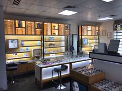 -LOGO眼镜·蔡司品牌折扣店(龙华清湖店)
