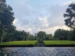 -三亚湾海居铂尔曼度假酒店