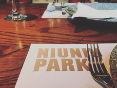 -NIUNIUPARK和牛螃蟹(龙湖杭州滨江天街店)