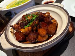 -瑞虹新天地月亮湾