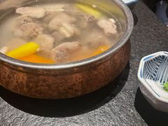 宁夏盐池滩羊手抓肉-丝路金桃·新疆菜(徐汇店)