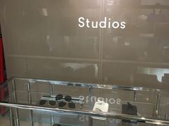 -Acne Studios(芮欧百货店)