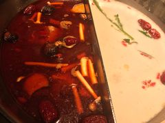 -湊湊火锅·茶憩(新中关购物中心店)
