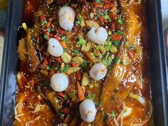 -牛师傅活鱼烤鱼麻辣香锅米线店(滦南店)