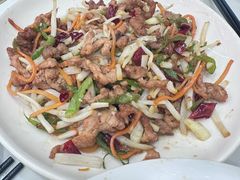 -丹水桥地锅鱼·翘嘴鲌·地方特色全鱼宴(丹江口大坝店)