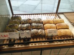 -Dough&Joe团憩(瑞虹天地月亮湾店)