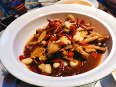-费大厨辣椒炒肉(高铁吾悦广场店)