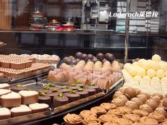 -Laderach 莱德拉(上海环贸iapm店)