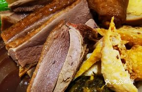 Gold Medal Braised Goose Rice with Four Treasures