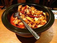 黑松露牛肝菌炒牛蛙-云海肴·汽锅鸡·云南菜(天山百盛优客店)