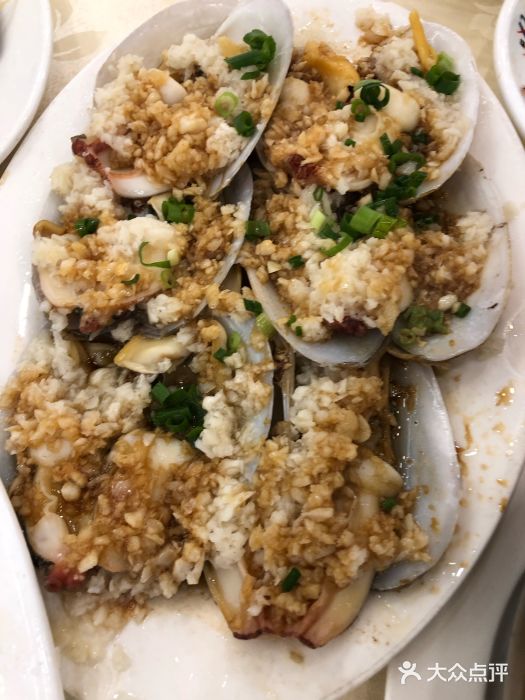 师公会海鲜酒家(盐田店)蒜蓉粉丝蒸刀贝图片