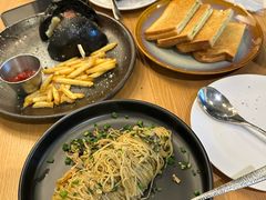 -HELLO 27 意面·沙拉·帕尼尼