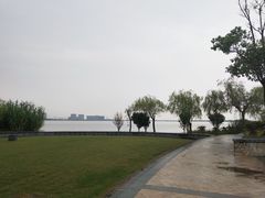 -上海滴水湖皇冠假日酒店