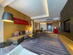 -青岛富力艾美酒店