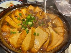 -挂旗柴锅鸡(蚌山区嘉年华店)