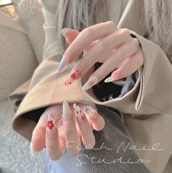 -LILY NAILS美甲美睫