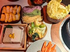 -芸山季·云南野生菌火锅(人民广场来福士店)