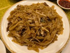 干炒牛河-广州塔晖粤轩中餐厅