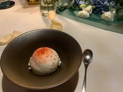 莓果冰沙|酸奶奶泡-三嚥阁 La Villa Restaurant