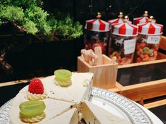 -雍容荟帝王蟹活龙虾展台自助(IFS黑金店)