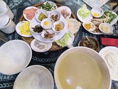 -桥香园云南过桥米线(金马碧鸡店)