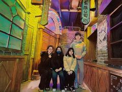 -荒岛实景沉浸密室(江汉路1店)