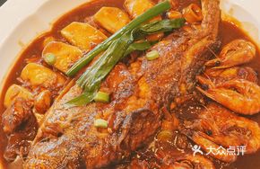 Suzhou-style Braised Yellow Croaker with Three Fresh Ingredients