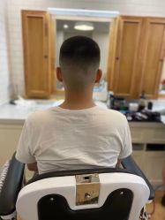 -韦恩先生Barbershop英式男士理发馆