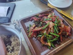 -隔壁老王·家常云南菜(花巷店)