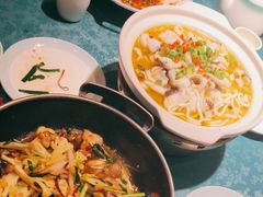 -呷湘厨·鱼汤捞饭·剁椒鱼头·辣椒炒肉(国家会展中心店)