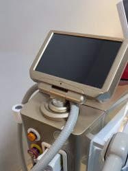 -佳颜轻医美·美学抗衰中心