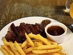 -羽深肉铺 Steak & Wine