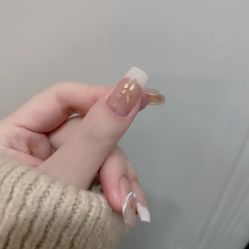 -悦指间美甲美睫