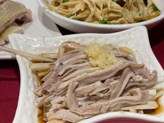 蒜泥白菜拌肚丝-老吉士酒家(天平路店)