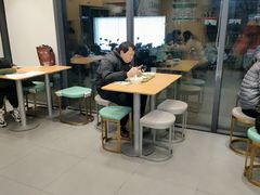 -老乡鸡(武汉中南梅苑小区地铁站店)