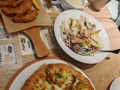 -必胜客(WOW贺州灵峰店)
