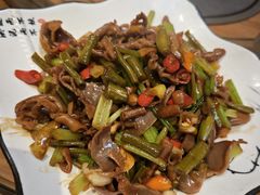 -小小河边鱼·黄辣丁鲜鱼锅(黎阳店)