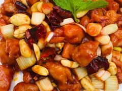 腊八蒜烧木耳-望海湾·清真餐厅