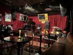 -东岸Cafe 爵士俱乐部