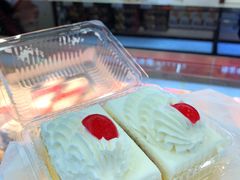 -红宝石·鲜奶小方·海派西点房(金杨店)