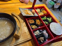 -勺子米线·云南传统小吃市集(四方街店)