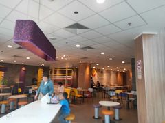 -麦当劳(莘松路芭比伦DT店)