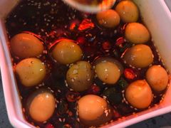 麻辣小皮蛋-虾胡闹龙虾馆(湄南河店)