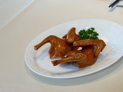 玻璃脆皮乳鸽-利苑酒家(金宝店)