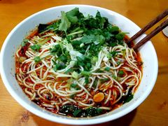 重庆小面-秦云老太婆摊摊面(金色年华店)