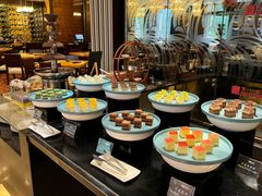 -上海西藏大厦万怡酒店Momo Cafe(徐汇店)