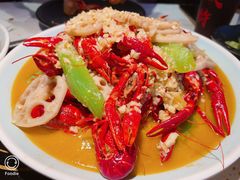 -沪小胖·小龙虾·蓝龙王(八佰伴店)