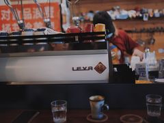 -Be Lived Cafe比例咖啡(摩天轮店)