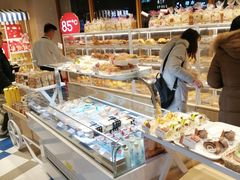 面包甜点陈列柜-85度C(生甜甜圈研究工坊·上海平凉店)