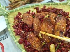 -江城燕子大排档(江汉路步行街店)